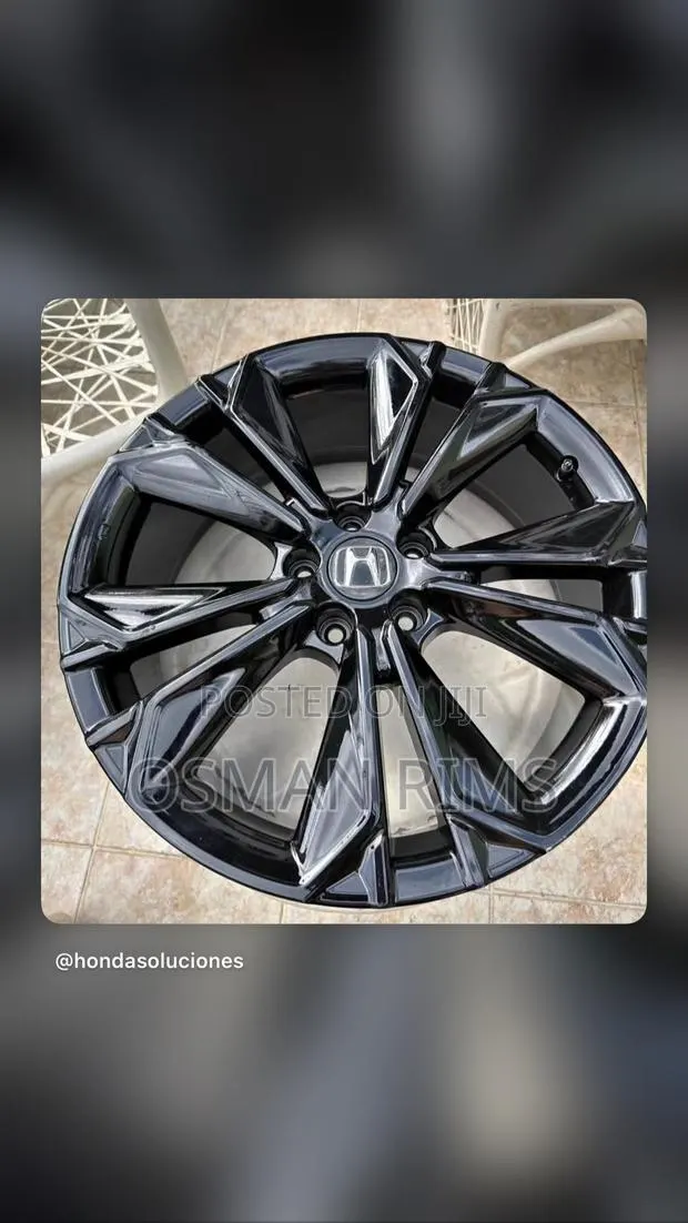 2025 Honda CRV Rim 18 · Photo 1