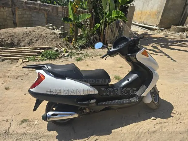 Honda 2015 White · Photo 1