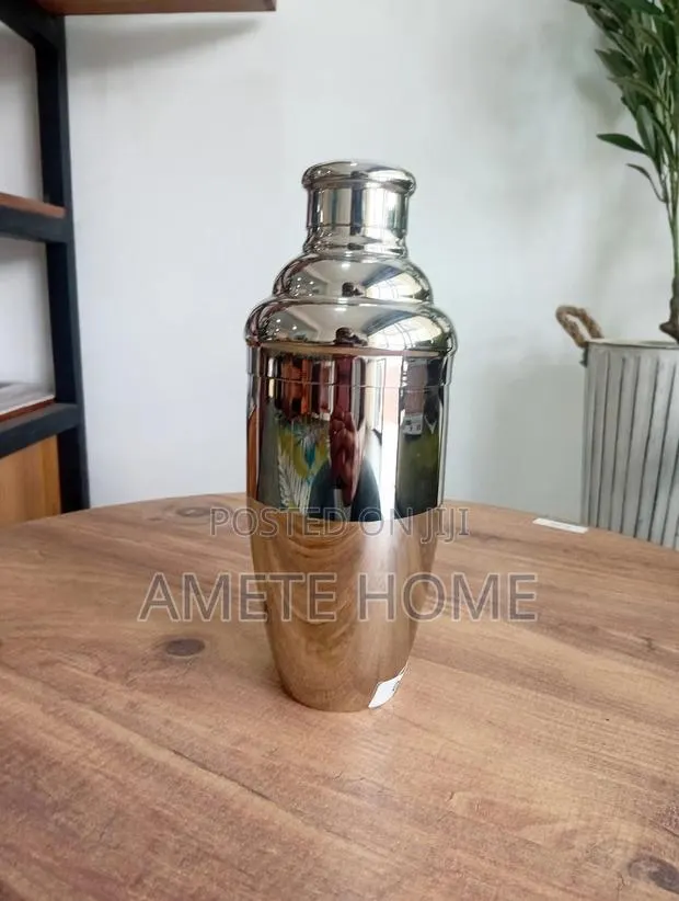 Cocktail Shaker · Photo 1