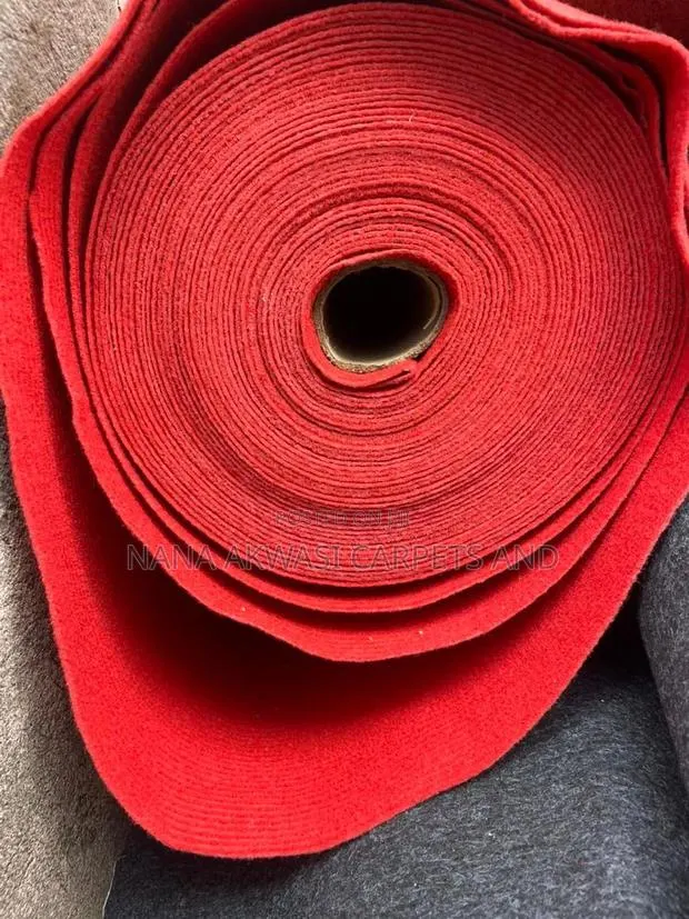 Red Carpet in Rool · Photo 1