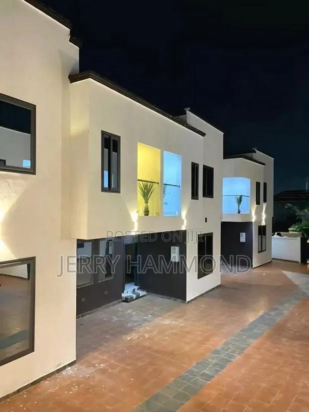 3bdrm House in Ashaley Botwe, Little Roses Area for sale · Photo 1