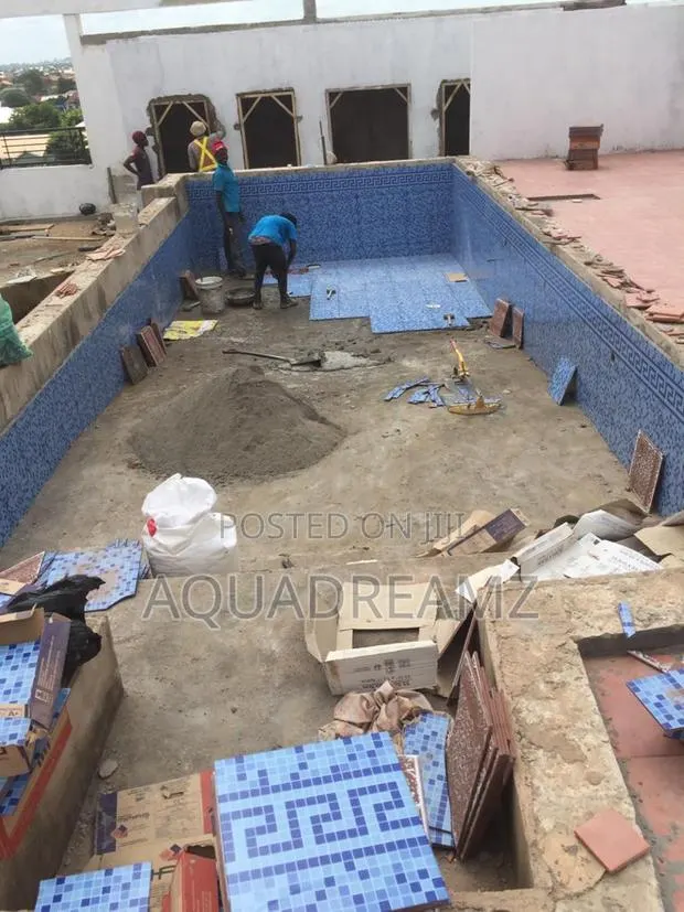 Swimming Pool Construction · Photo 1