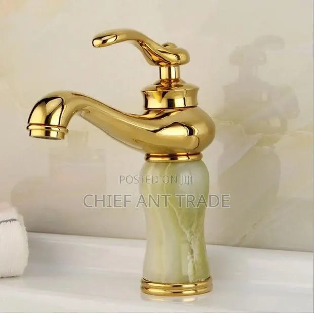 Cb55 Bathroom Basin Faucet. Golden Tap · Photo 1