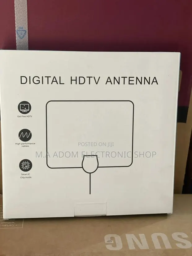 This Antenna Is Compatible With 720p 1080i 1080p 4K Tvs · Photo 1