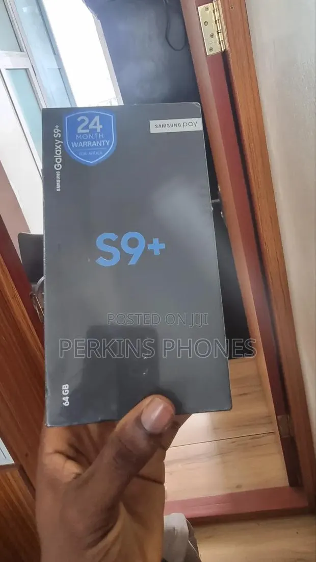 New Samsung Galaxy S9 Plus 64 GB Black · Photo 1