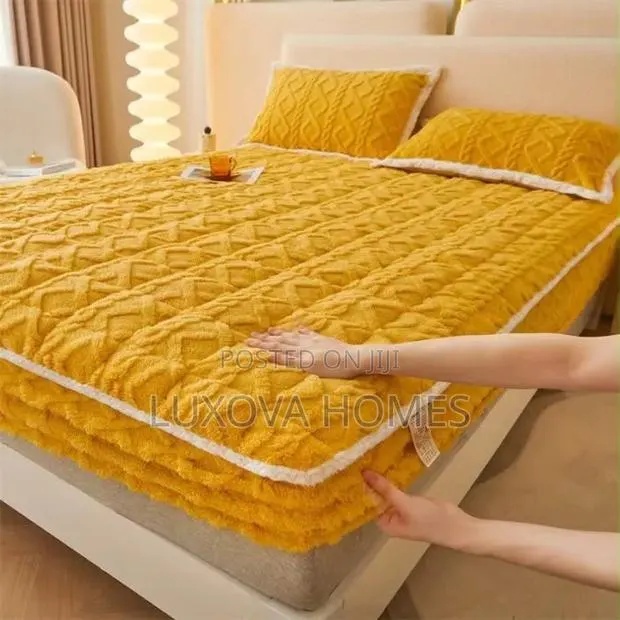 Comfortable Mattress Cover for a Better Night's Sleep · Photo 1