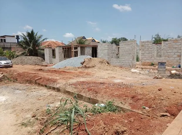 5bdrm House in Brother K Estate, Kumasi Metropolitan for sale · Photo 1