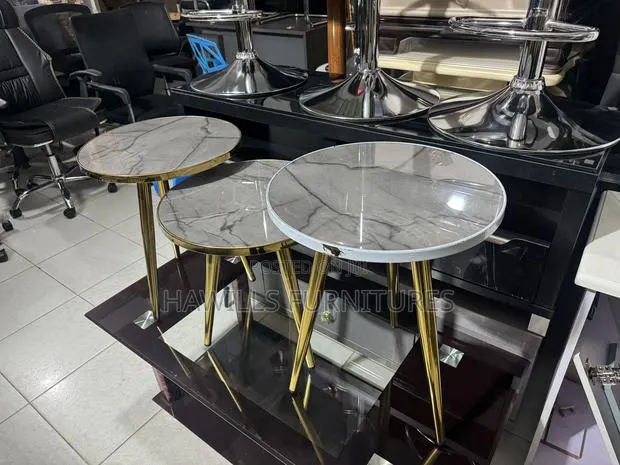 Modern Coffee Table · Photo 1