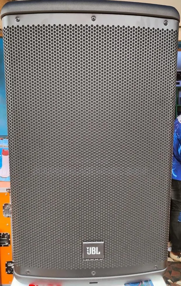 JBL Prx915, a Professional, Active Two-Way 15-Inch Pa Loudspeaker · Photo 1