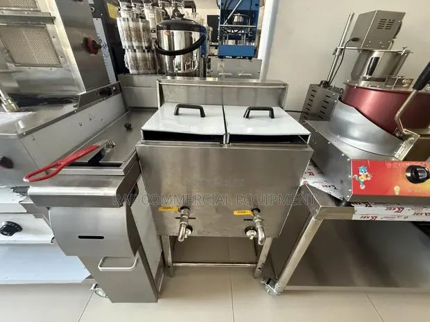 Commercial Standing Stainless Steel 28l Gas Fryer · Photo 1