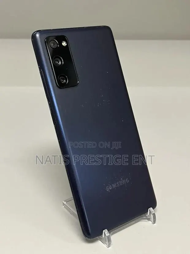 Samsung Galaxy S20 FE 128 GB Blue · Photo 1