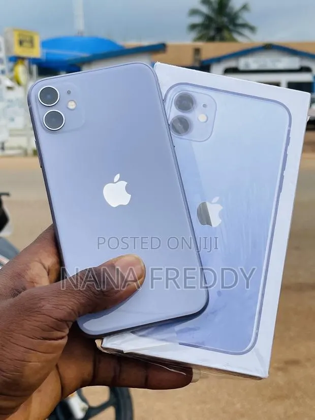 Apple iPhone 11 128 GB Purple · Photo 1