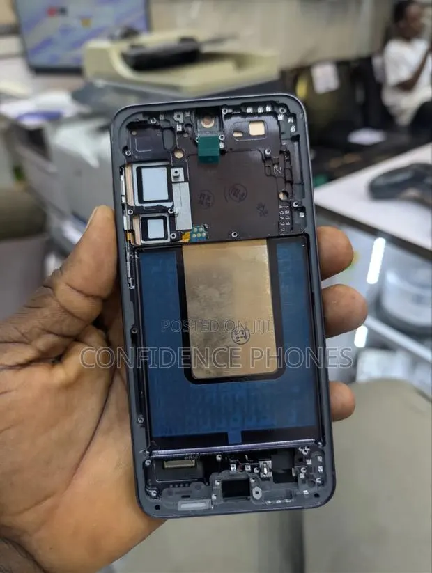 Samsung S24plus Full Screen
