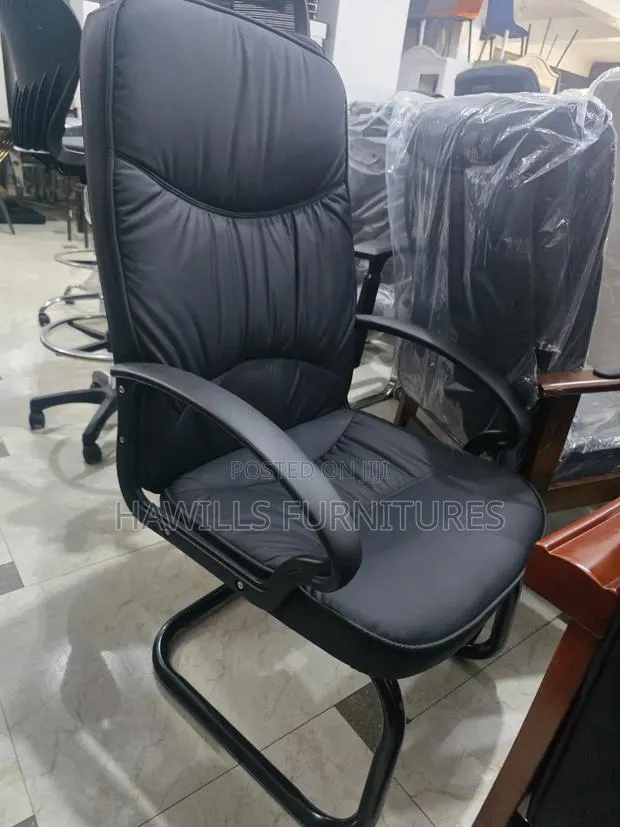 Modern Black Conference/Visitor Chair · Photo 1