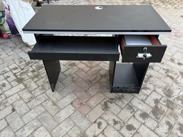 Computer Desk ( 1 M ) · Photo 1