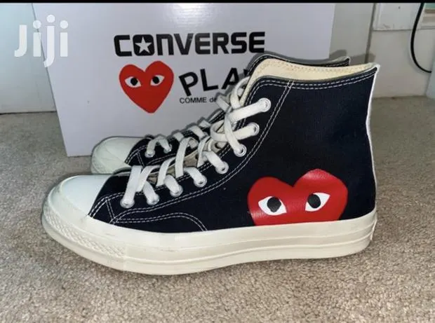 Convers Play at St Palanquin Secret of Fashion · Photo 1
