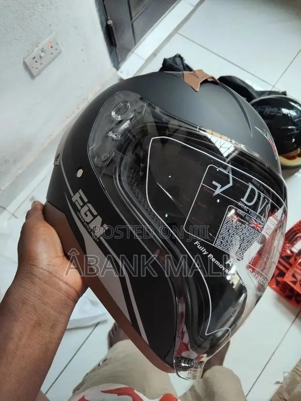 Motor Helmet · Photo 1