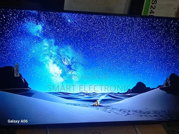 Samsung 43” Uhd Smart Entertainment Tv With Crystal Clear Display · Photo 1