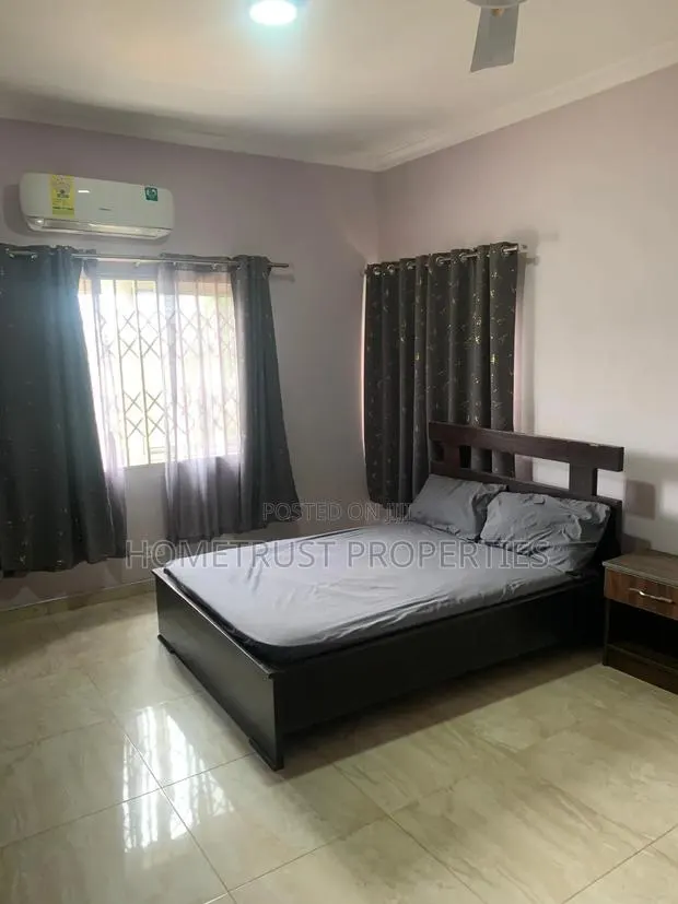 7bdrm Duplex in Botwe School, Nmai-Dzorn for rent · Photo 6