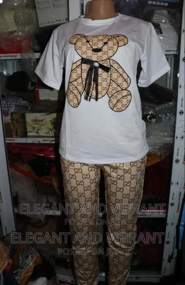 Beautiful Designer Jogging Set · Photo 1