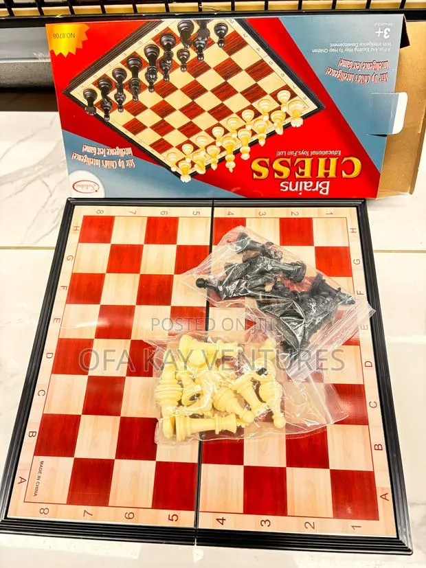 Brain Chess Board Game · Photo 1