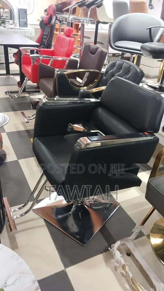 Barbering Chair · Photo 1