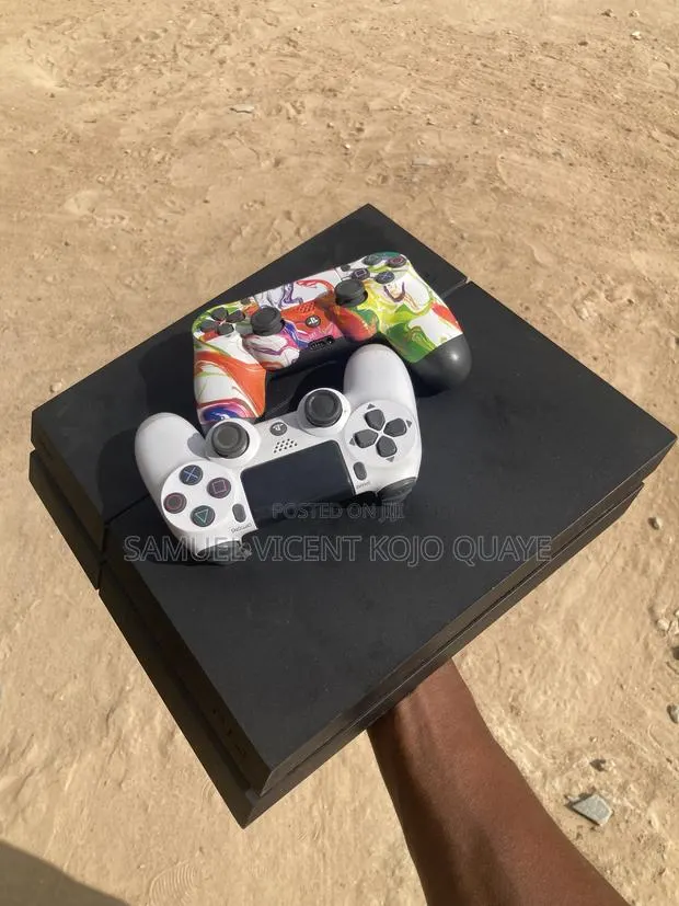 pS4 Standard · Photo 1