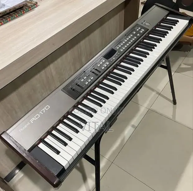 Roland Rd170 Stage Piano · Photo 1