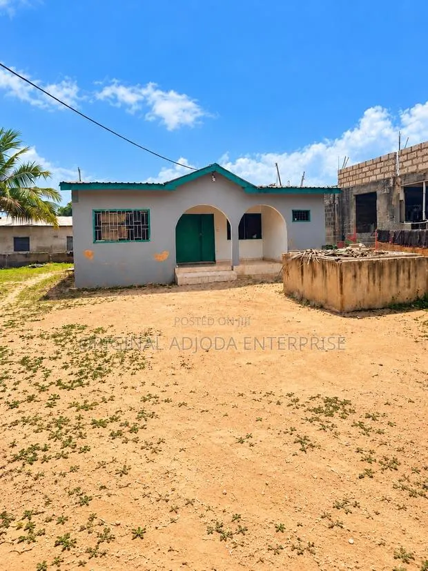 2bdrm House in Fan Milk for sale · Photo 1