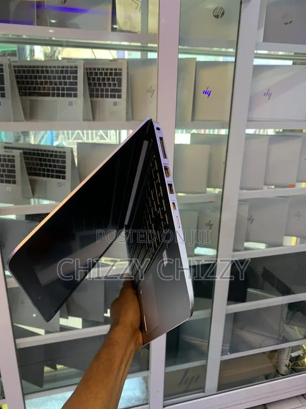 Laptop HP EliteBook Folio 1040 G3 8GB Intel Core i5 SSD 256GB · Photo 1