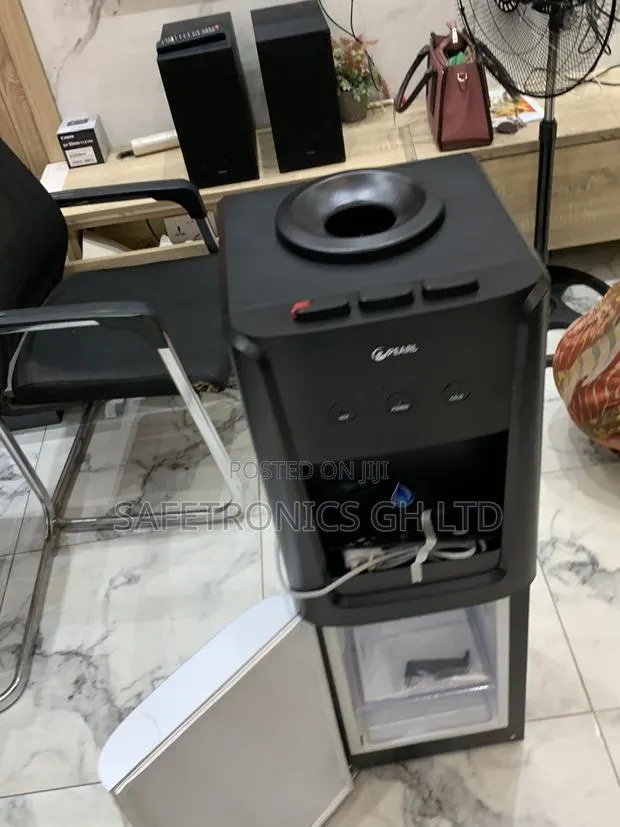 Newly Bulky Pearl PWD-4006 Water Dispenser Hot/Cold · Photo 1