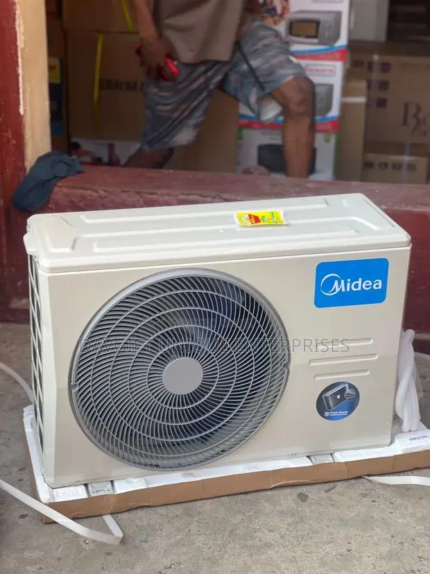 Original Midea Air Conditioner 1.5hp · Photo 1