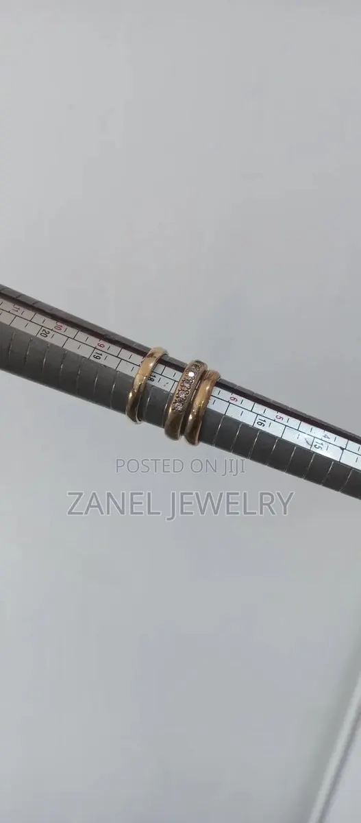 Original Gold Dust Couple Rings · Photo 2
