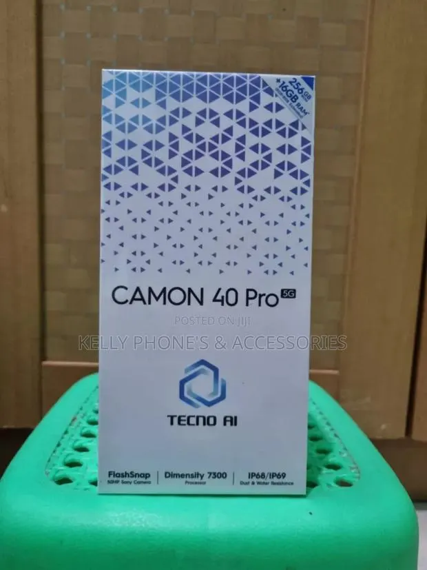 New Tecno Camon 40 Pro 256 GB Black · Photo 1
