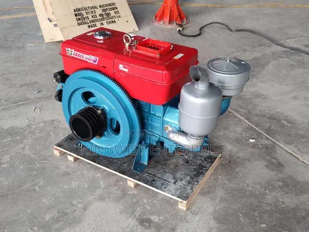 R195 Diesel Engine 12hp · Photo 1