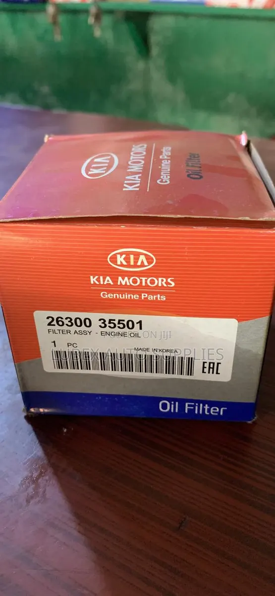 Kia Motors Engine Oil 26300-35501 · Photo 1