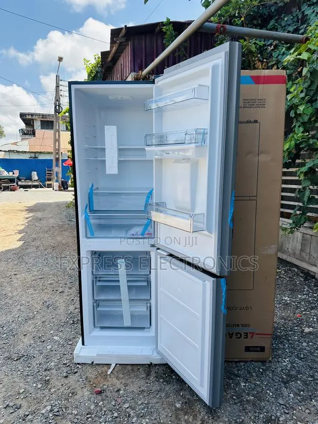 311l Double Door Fridge Lagacy Black · Photo 1