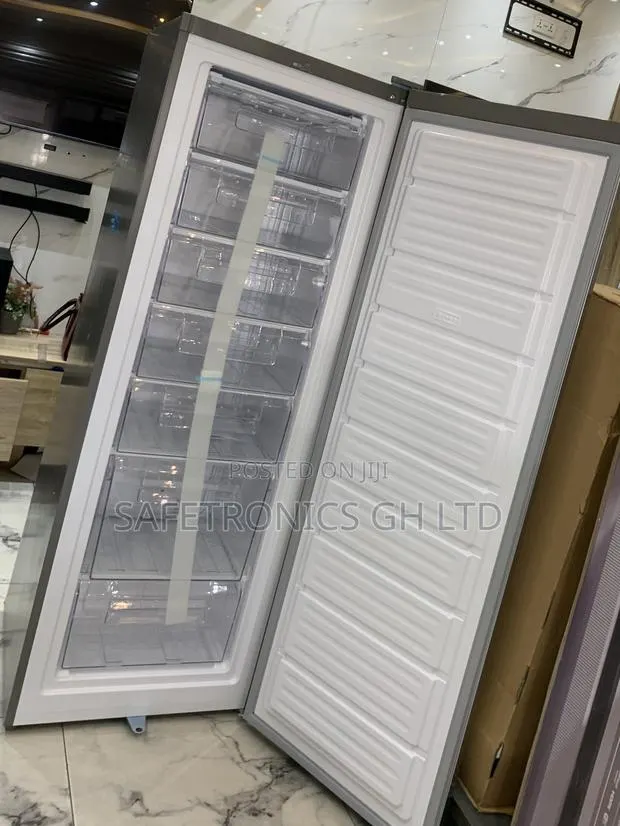 Brand New Pearl Puf-370-1a Energy-Efficient Upright Standing Freezer · Photo 1
