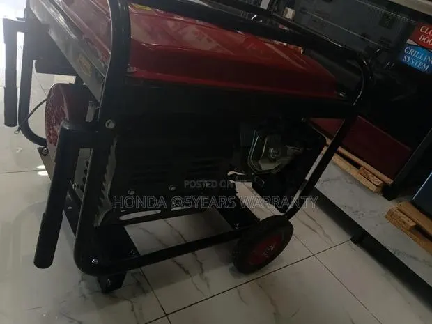 Honda Generator - Small Portable for Light, TV, Fan & Fuel Saving · Photo 1