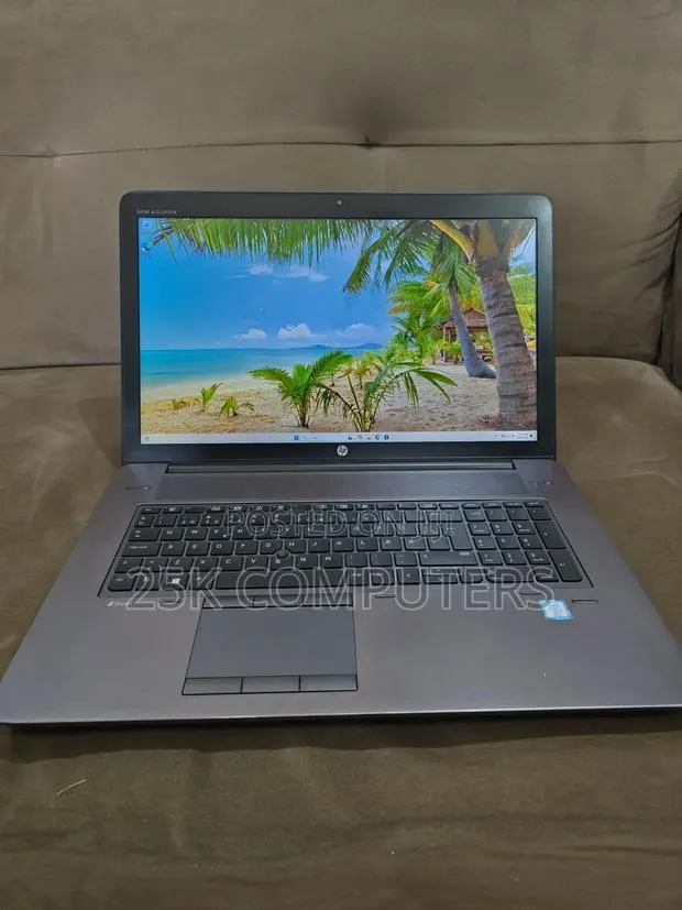 Laptop HP ZBook 17 G3 16GB Intel Core i7 HDD+SSD 1T · Photo 1