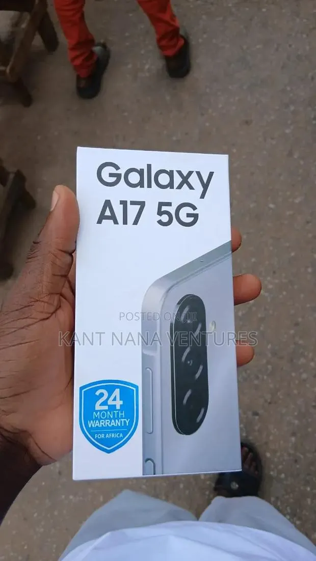 New Samsung Galaxy A17 5G 256 GB Silver · Photo 1