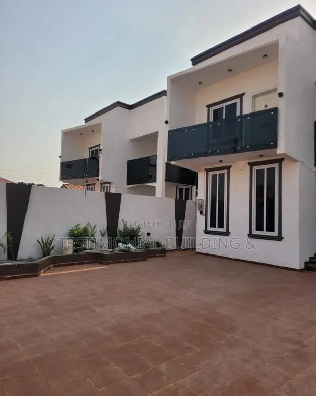 4bdrm House in Testimonial Buildind, Lake Side Estate for sale · Photo 1
