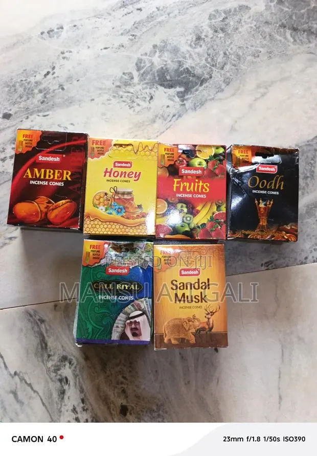 Amber, Honey, Oud, Fruits, Sandal and Call Riyal Incense Cones · Photo 1