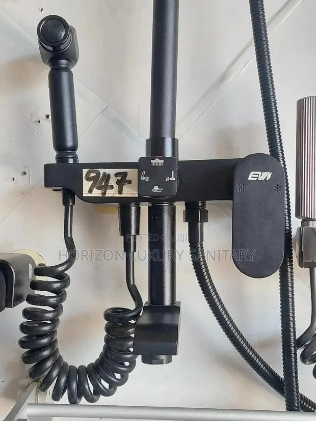 Black (4in1) Combined Telephone Shower With Shattaf(Bidet) · Photo 1