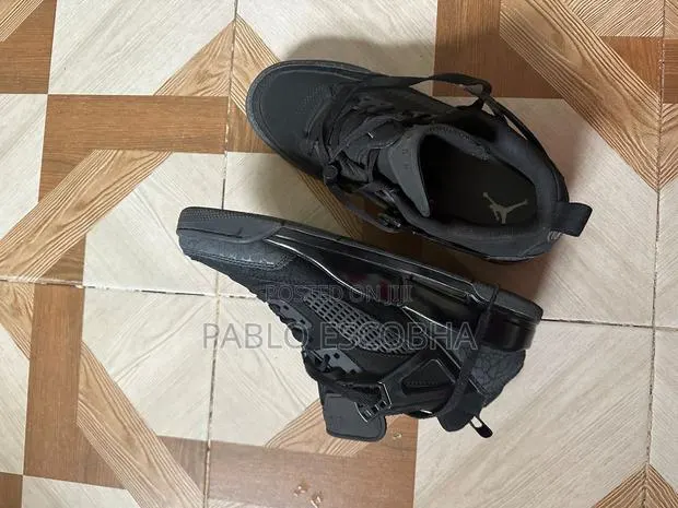 Air Jordan 3 ‘Black Cat’ · Photo 1
