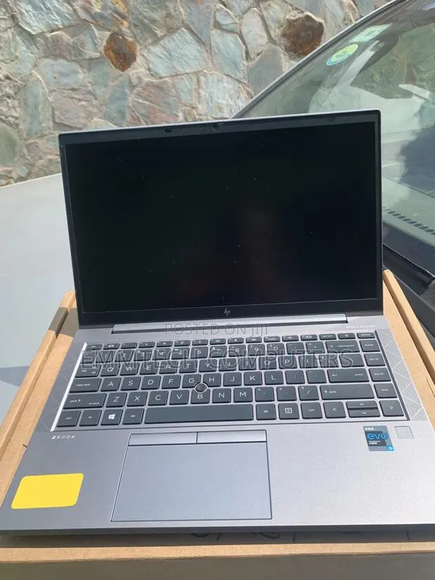 Laptop HP ZBook Firefly 14 G7 16GB Intel Core i5 SSD 512GB · Photo 1