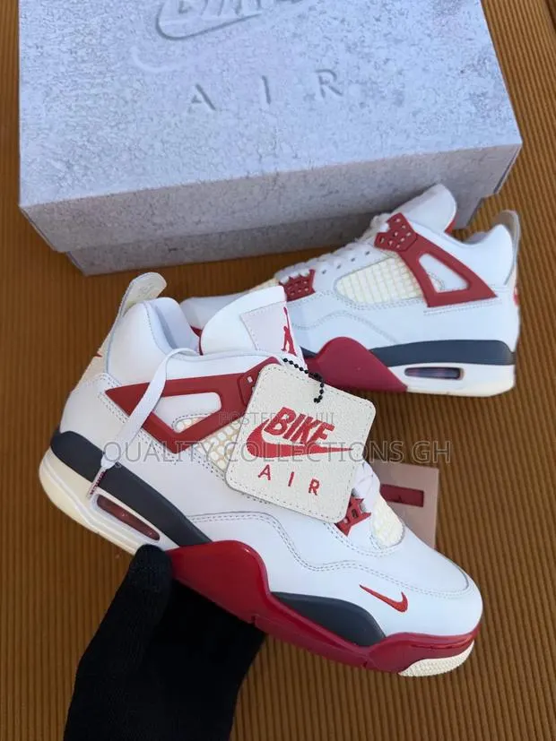 Air Jordan 4 Retro Brick After Bricks · Photo 1