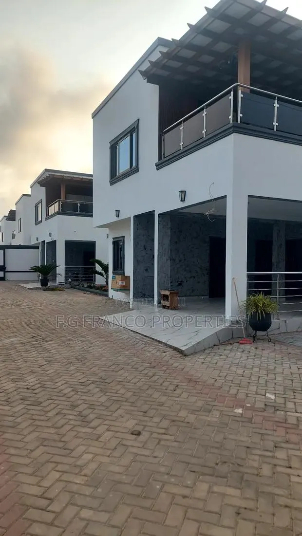 3bdrm Apartment in Kg Franco Properties, Airport Residential Area · Photo 1