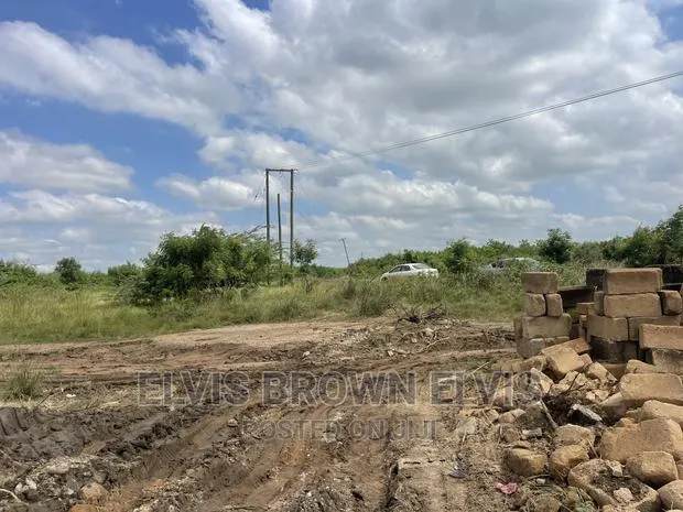 Land for Sale at NMIADJORN Zoomlion or West TRASACCO · Photo 1
