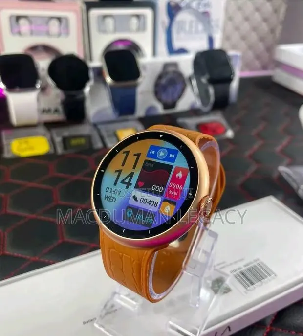 V16 Pro Smartwatch · Photo 1